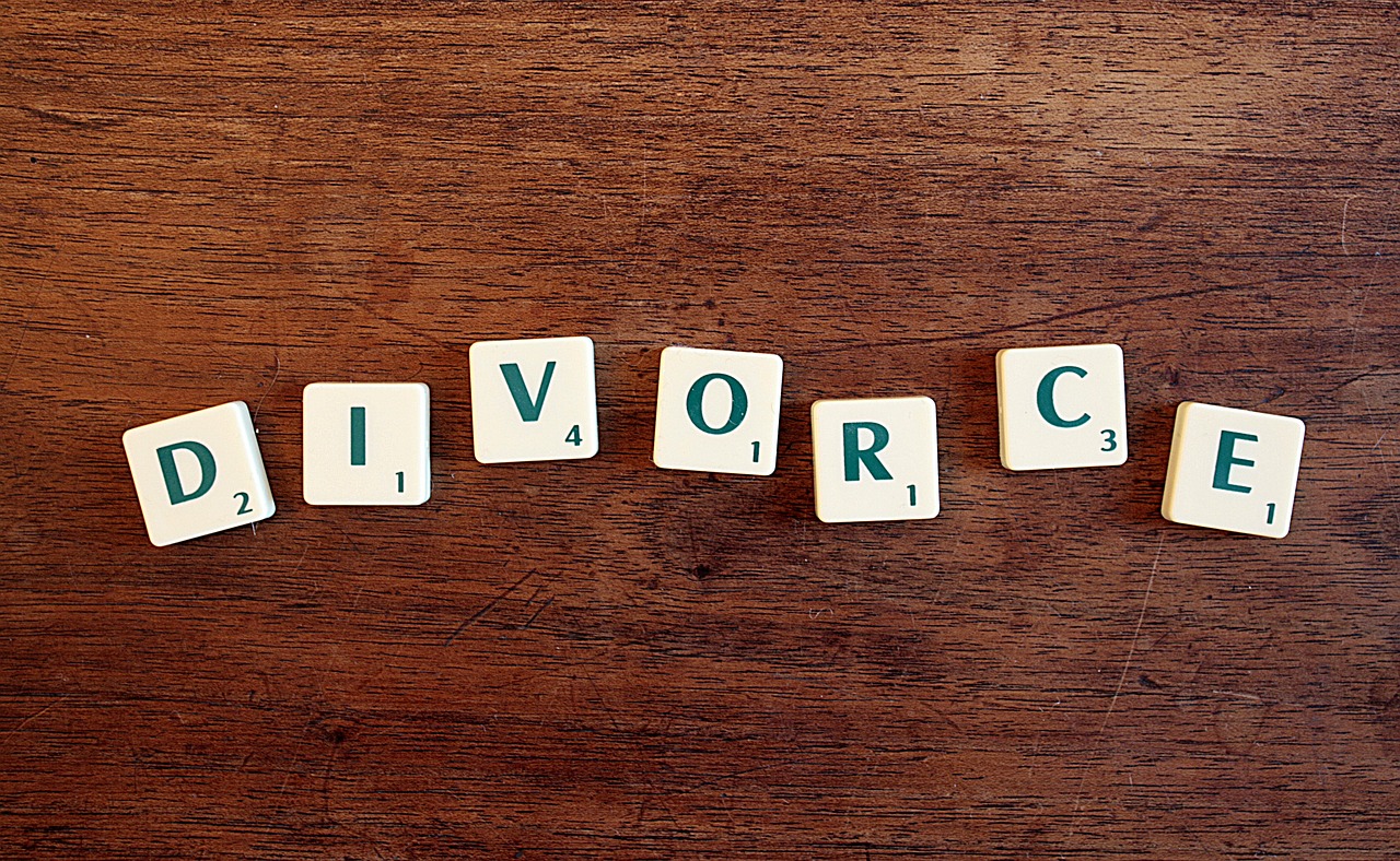 Rozwód – jakie kroki należy podjąć, aby przejść do samego końca?