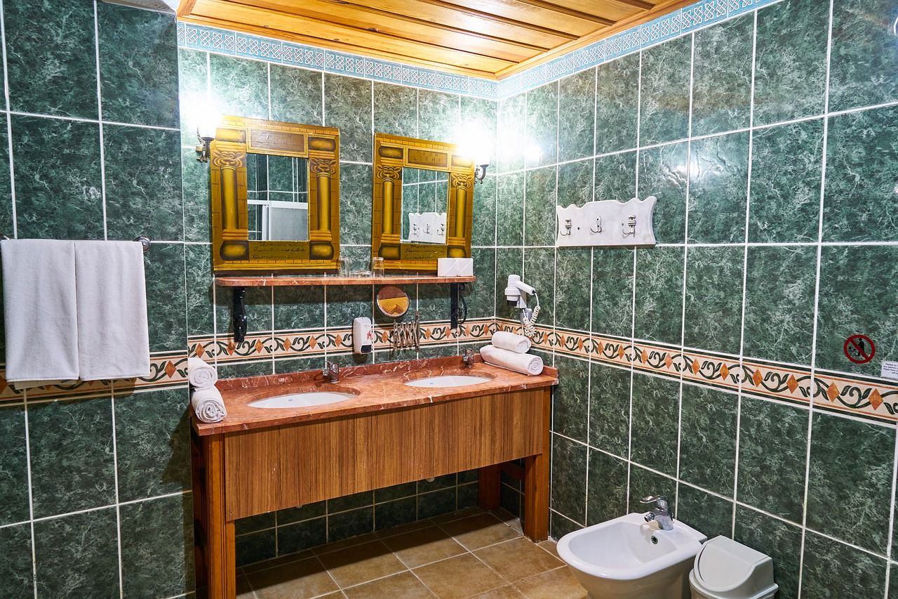 Mozaika na ścianę kuchni lub łazienki – hit czy kit?